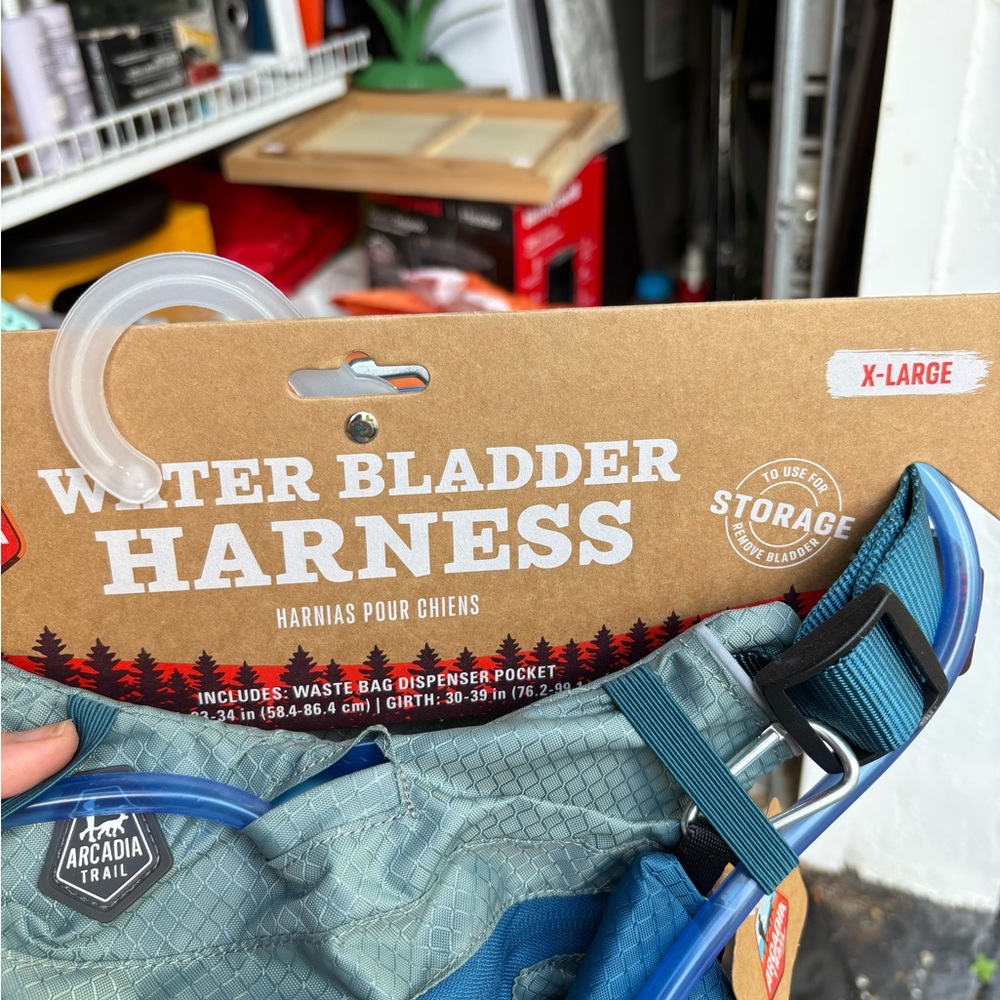 Arcadia Water Bladder Harness - Teal and Blue